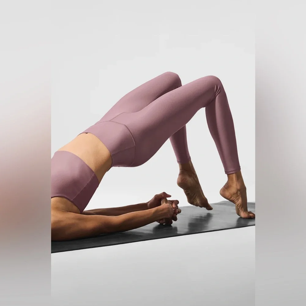 ALO YOGA | ✨NEW✨ 7/8 High-Waist Airlift Legging in Smoky Quartz - Picture 5 of 6